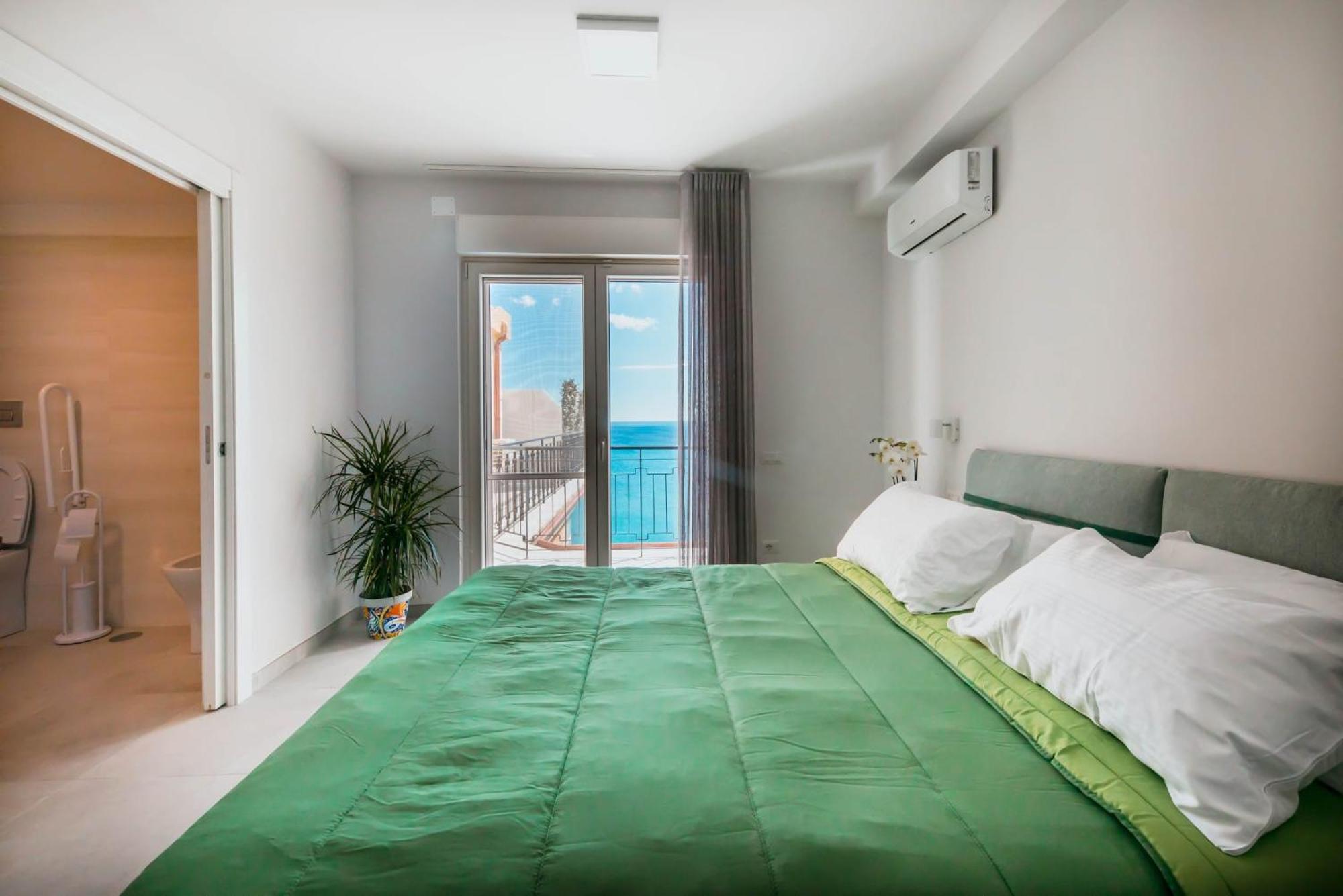 Bed and Breakfast Blu Marine Катандзаро Экстерьер фото