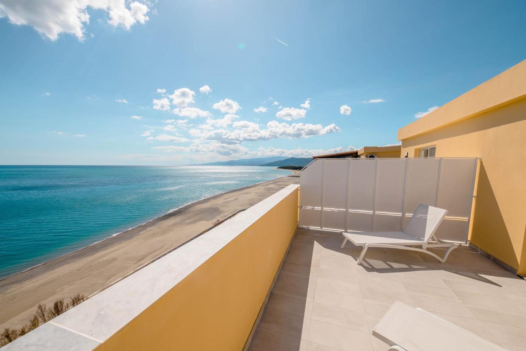 Bed and Breakfast Blu Marine Катандзаро Экстерьер фото