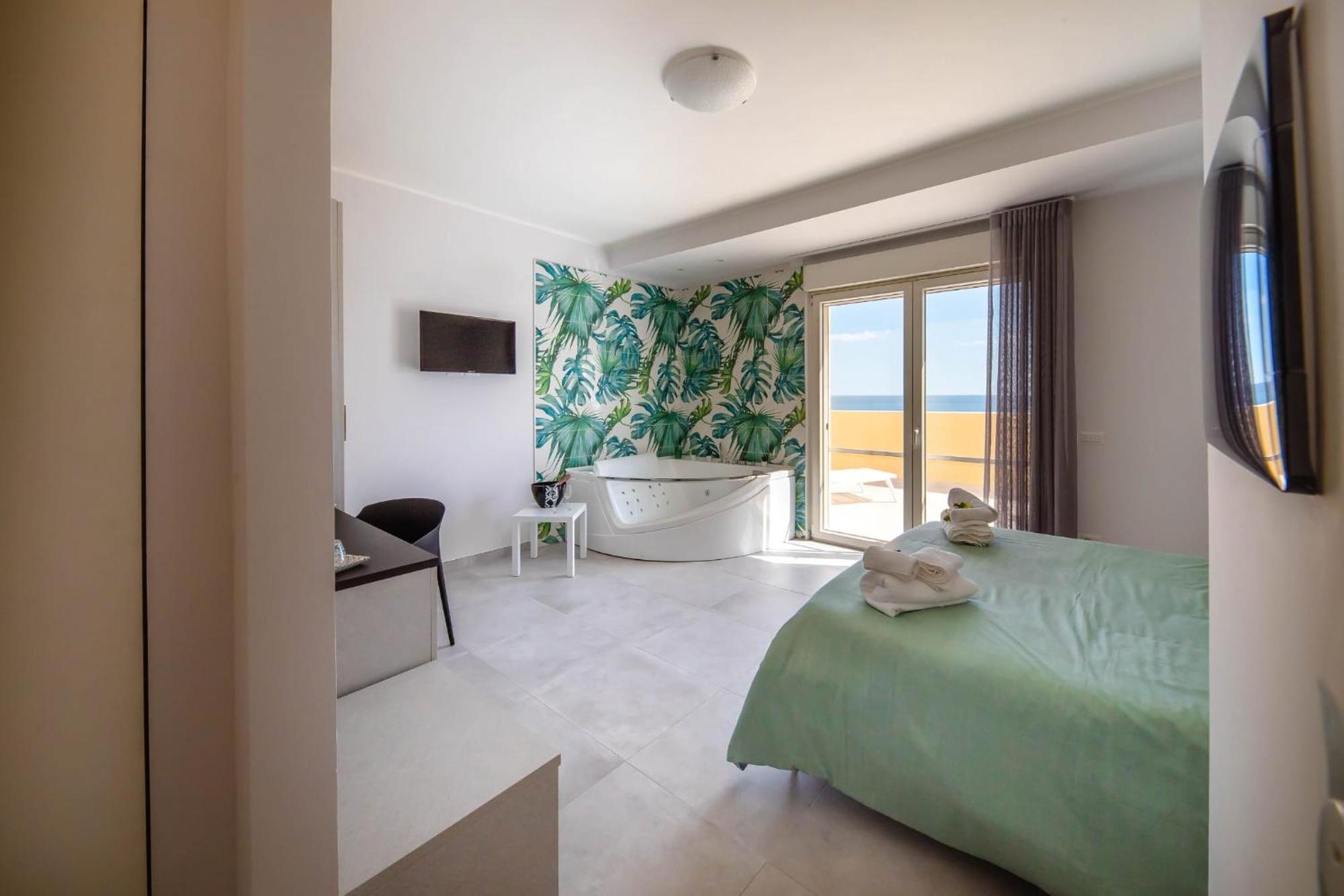 Bed and Breakfast Blu Marine Катандзаро Экстерьер фото