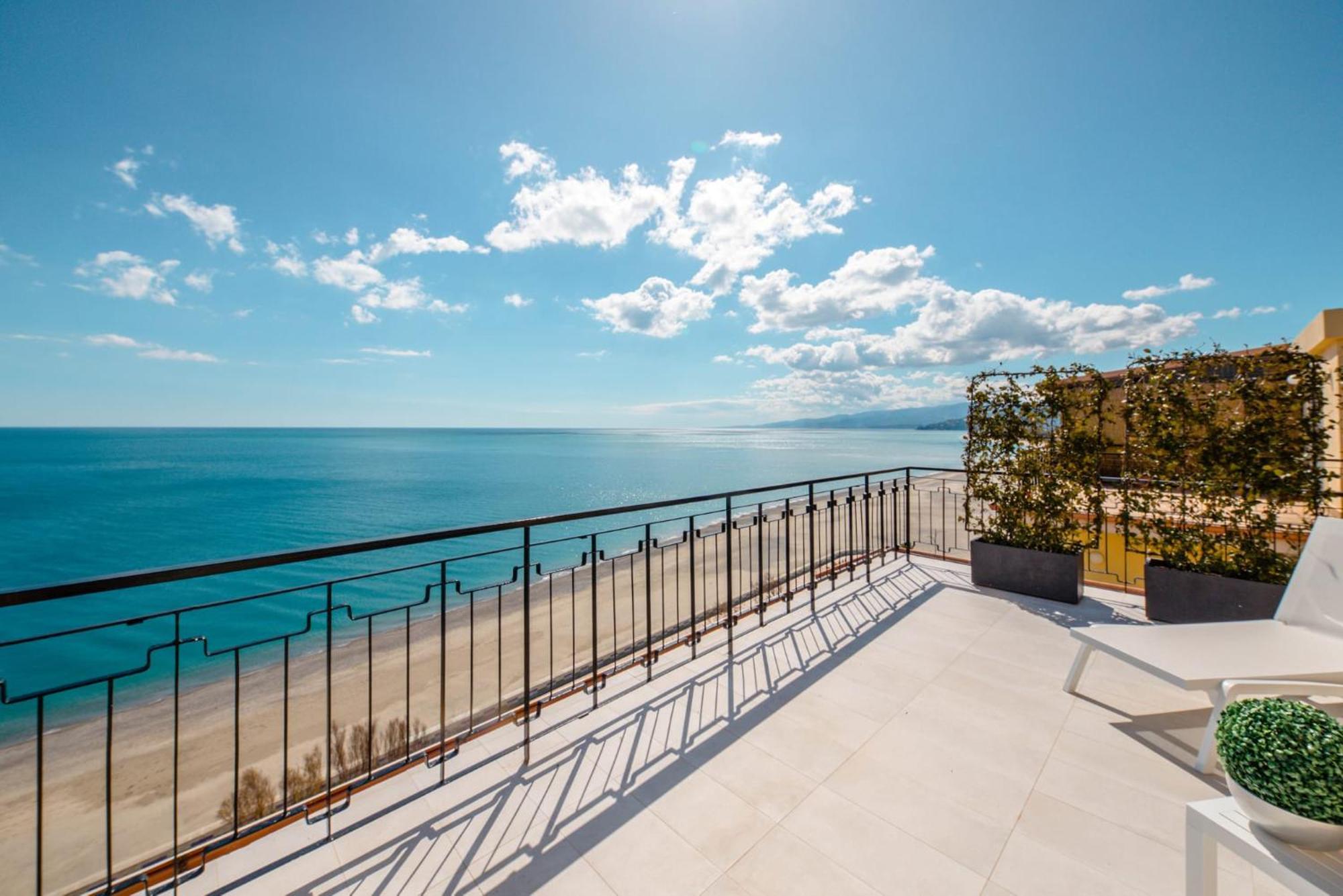 Bed and Breakfast Blu Marine Катандзаро Экстерьер фото